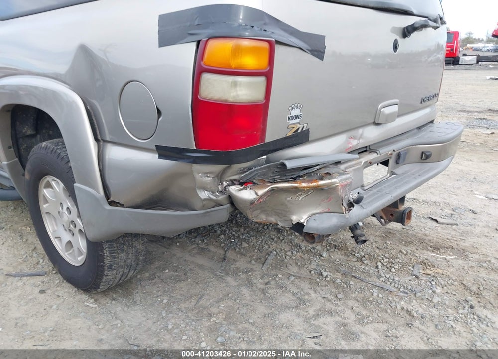 2003 CHEVROLET SUBURBAN 1500 Z71 VIN: 3GNFK16Z73G102810