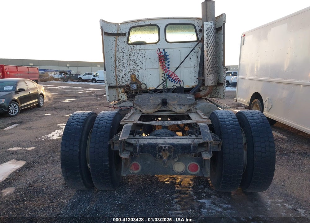 1999 STERLING TRUCK A 9513 VIN: 2FWWJCXA6XAA31844