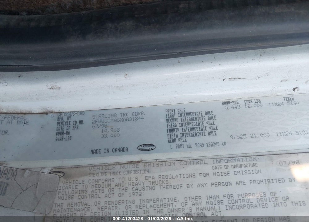 1999 STERLING TRUCK A 9513 VIN: 2FWWJCXA6XAA31844