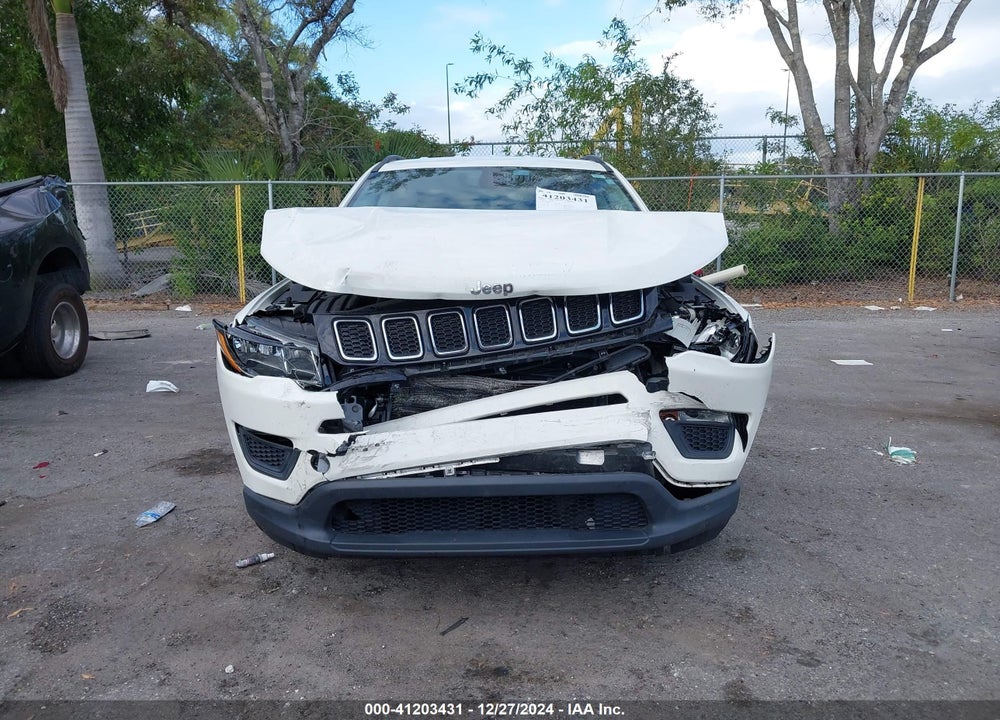 2019 JEEP COMPASS SPORT FWD VIN: 3C4NJCAB2KT614137