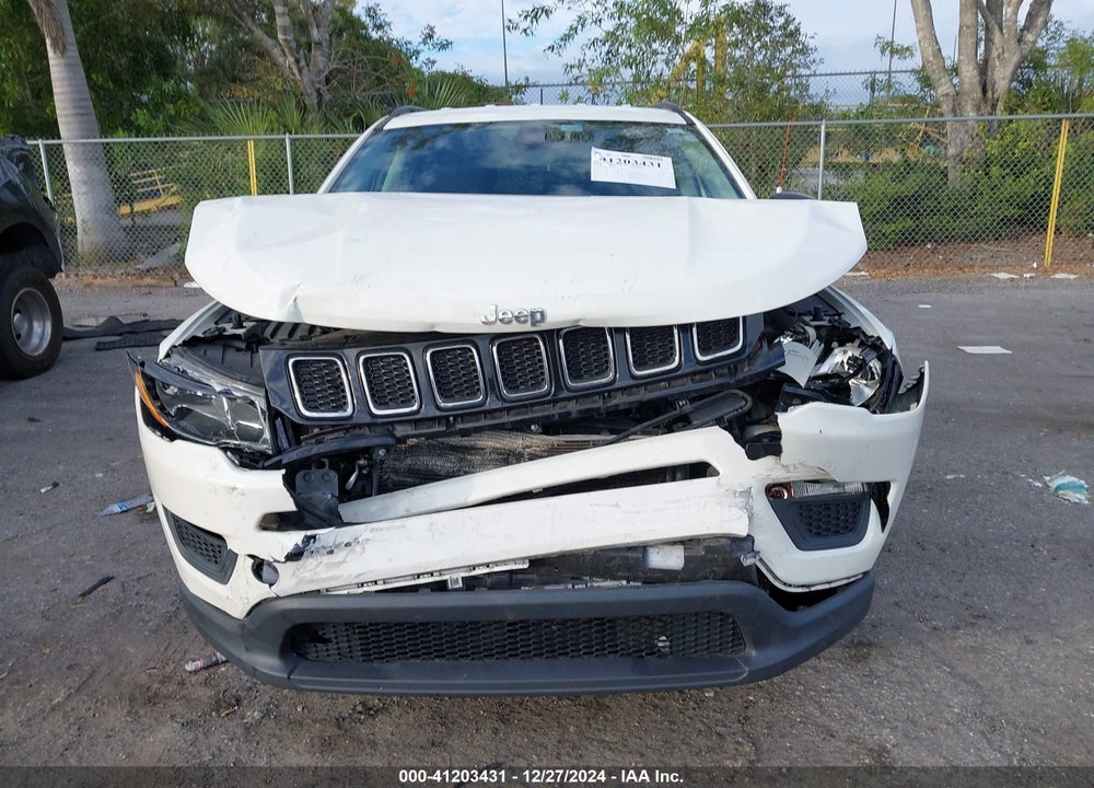 2019 JEEP COMPASS SPORT FWD VIN: 3C4NJCAB2KT614137