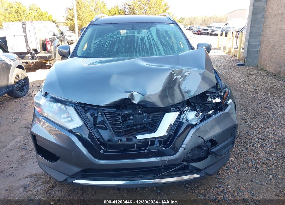 2017 NISSAN ROGUE VIN: 5N1AT2MV7HC856172