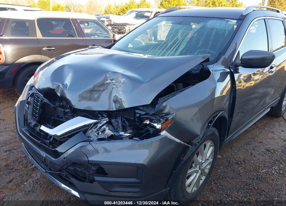 2017 NISSAN ROGUE VIN: 5N1AT2MV7HC856172