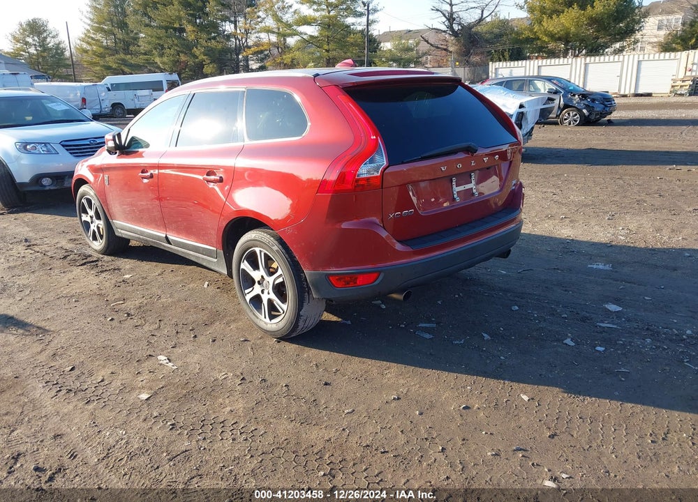 2011 VOLVO XC60 T6/T6 R-DESIGN VIN: YV4902DZ2B2178279