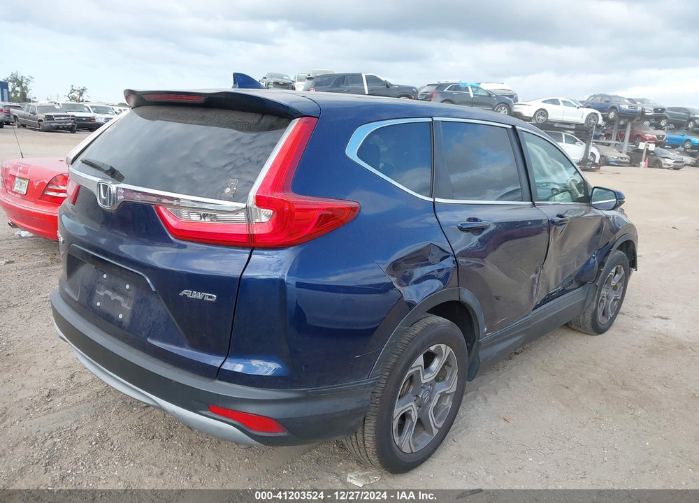 2018 HONDA CR-V EX VIN: 7FARW2H55JE103780
