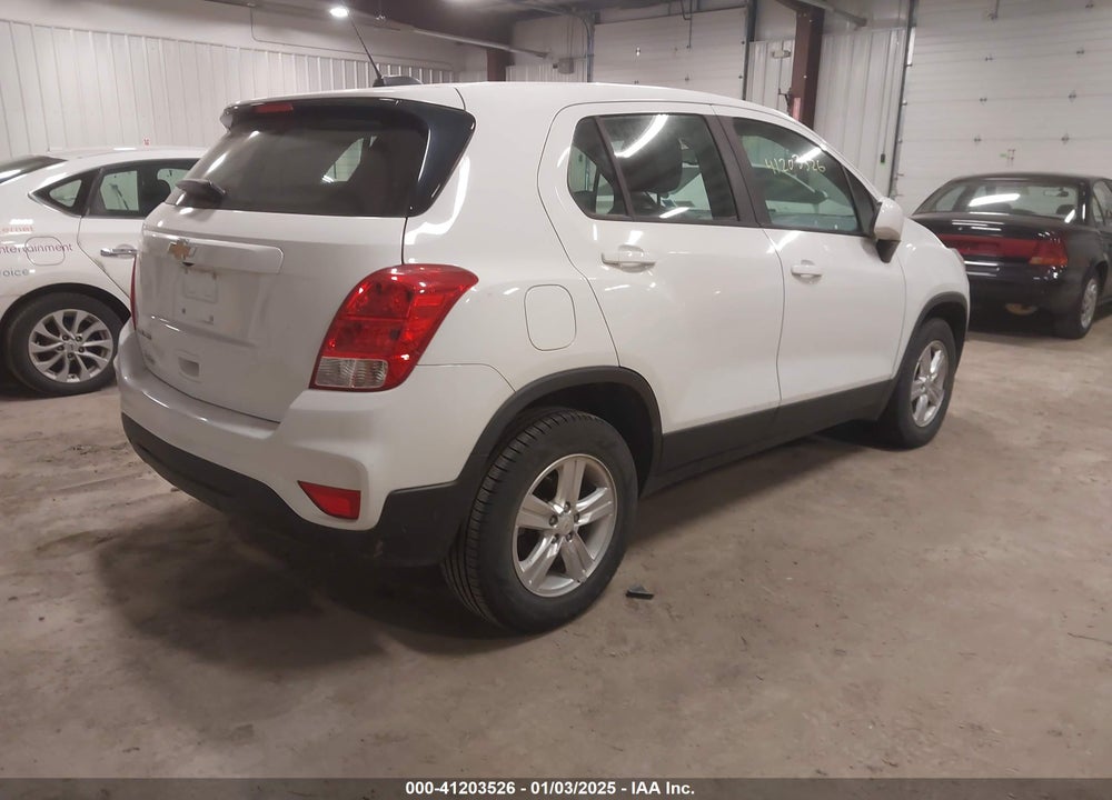 2018 CHEVROLET TRAX LS VIN: KL7CJNSB5JB598773