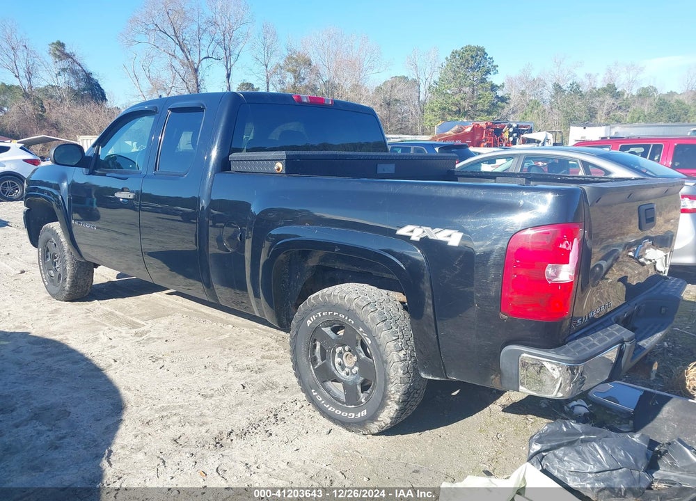 2008 CHEVROLET SILVERADO 1500 LT1 VIN: 1GCEK19J18Z186110