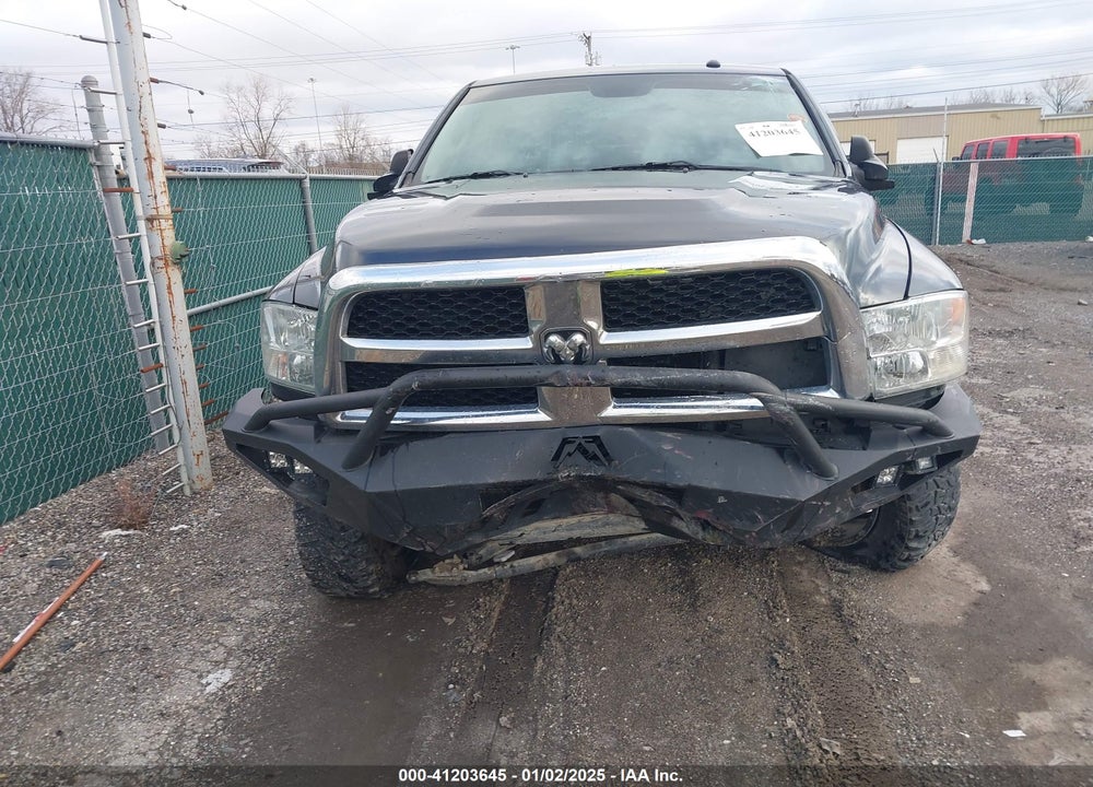 2018 RAM 2500 VIN: 3C6UR5CL3JG175227