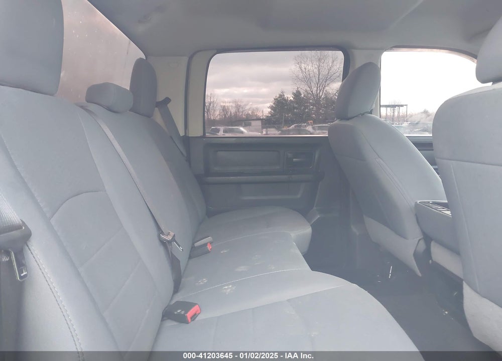 2018 RAM 2500 VIN: 3C6UR5CL3JG175227