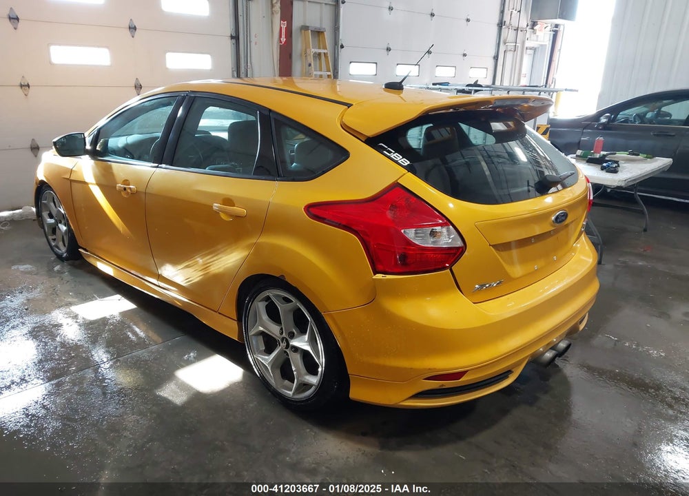 2013 FORD FOCUS ST VIN: 1FADP3L92DL191777