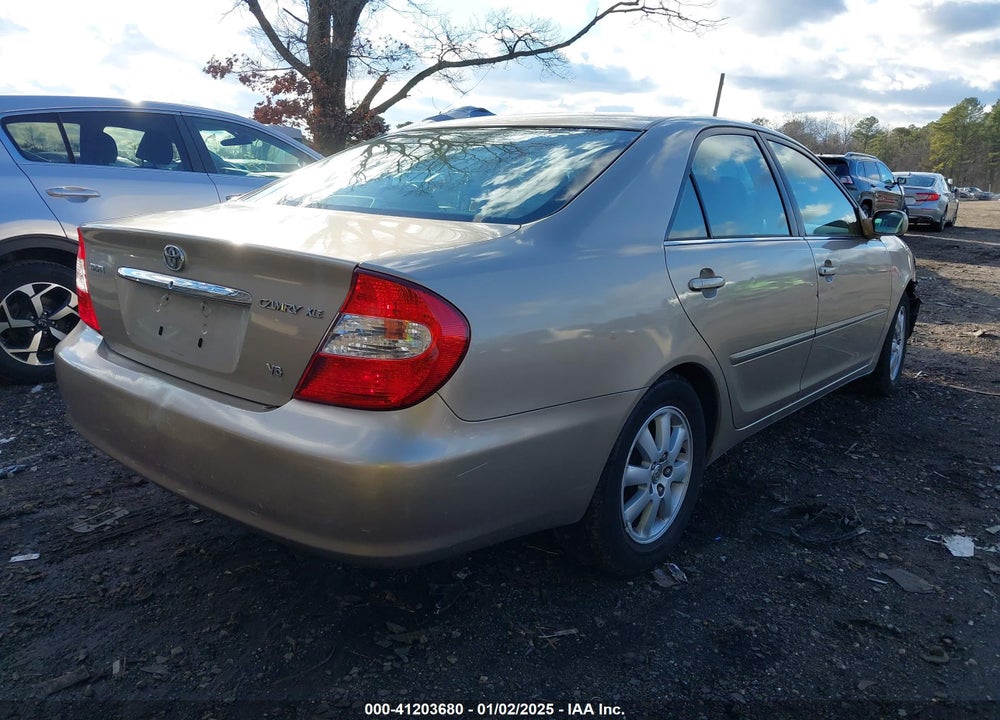 2002 TOYOTA CAMRY XLE V6 VIN: JTDBF30K720082547