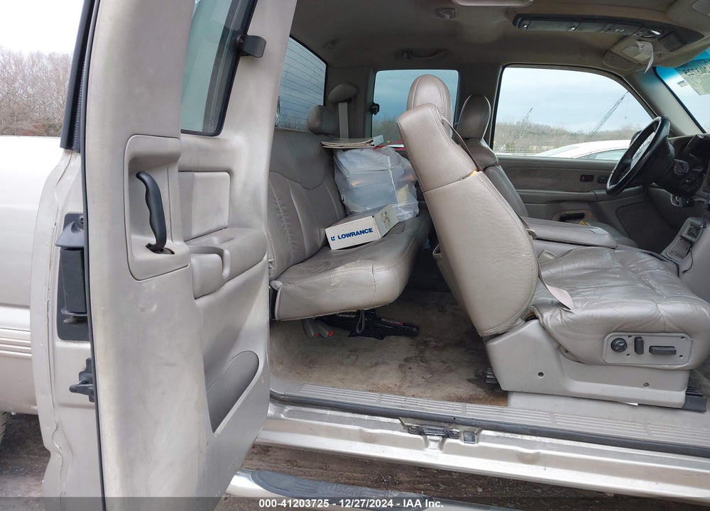 2000 CHEVROLET SILVERADO 1500 LT VIN: 1GCEK19T1YE284918
