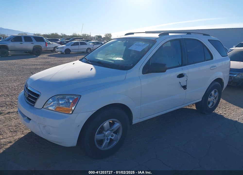 2008 KIA SORENTO LX VIN: KNDJC735585852984