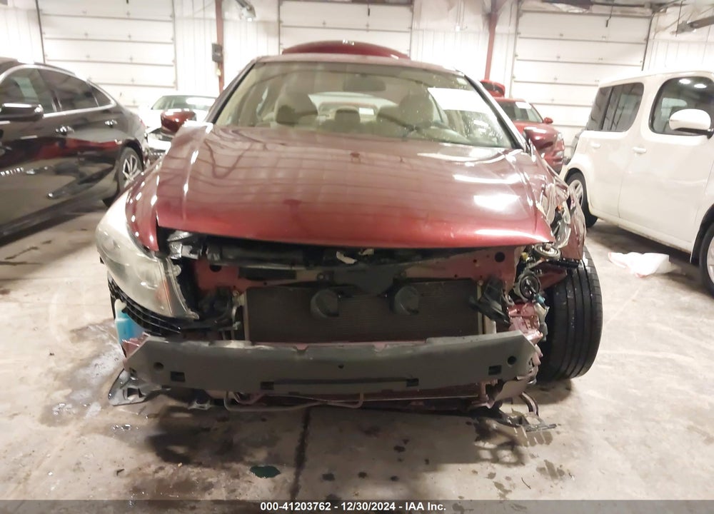 2008 HONDA ACCORD VIN: 1HGCP26418A083945