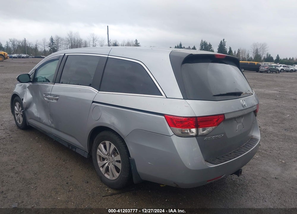 2016 HONDA ODYSSEY SE VIN: 5FNRL5H33GB166101