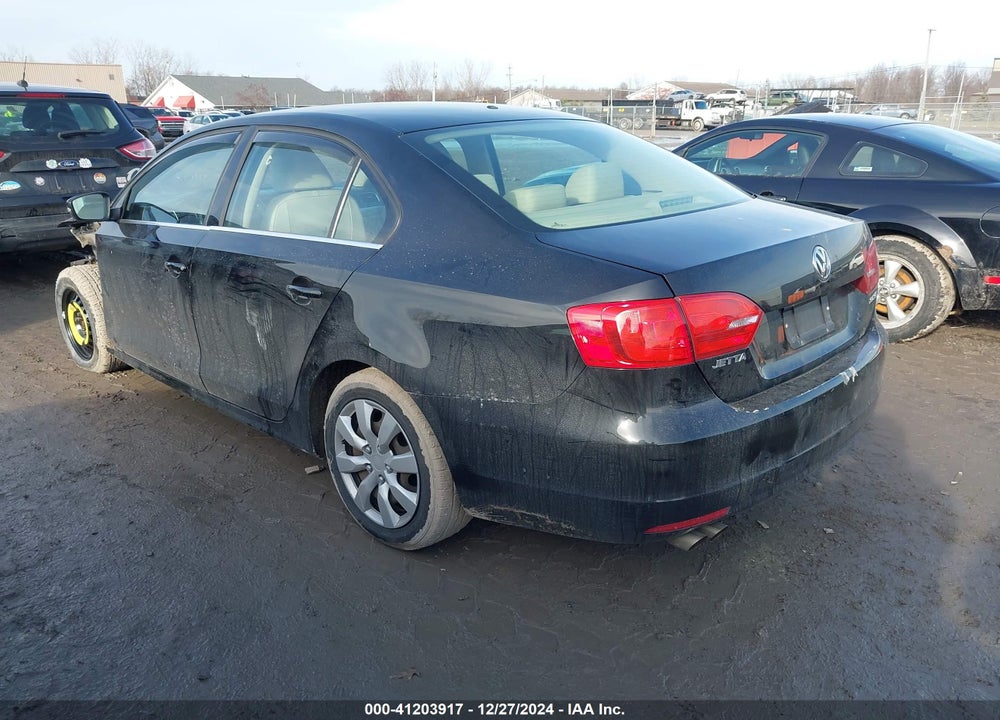 2013 VOLKSWAGEN JETTA 2.5L SE VIN: 3VWDX7AJ3DM405914