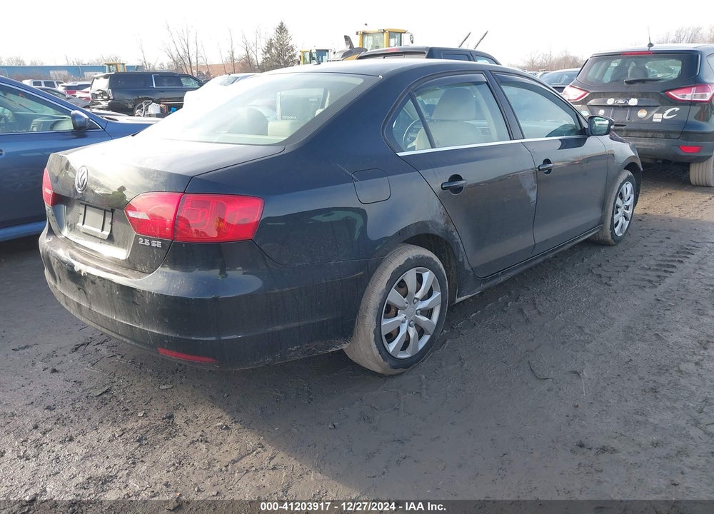 2013 VOLKSWAGEN JETTA 2.5L SE VIN: 3VWDX7AJ3DM405914