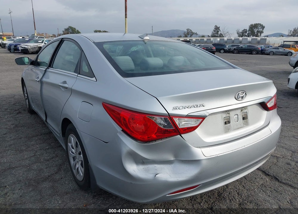 2013 HYUNDAI SONATA GLS VIN: 5NPEB4AC7DH523346