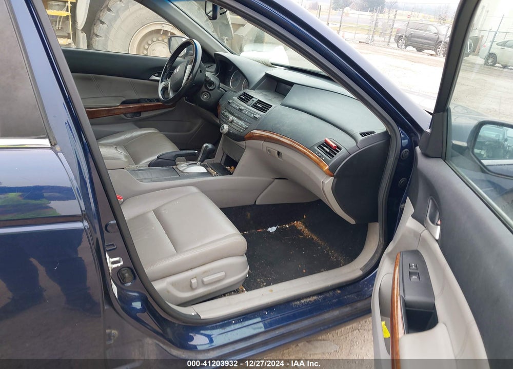 2012 HONDA ACCORD 2.4 EX-L VIN: 1HGCP2F88CA146017