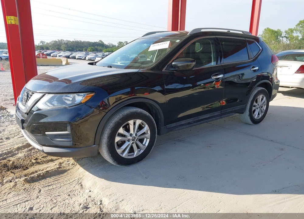2018 NISSAN ROGUE S VIN: 5N1AT2MV2JC814997