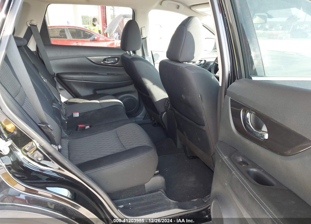 2018 NISSAN ROGUE S VIN: 5N1AT2MV2JC814997