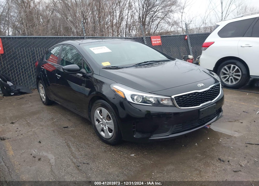 2017 KIA FORTE LX VIN: 3KPFK4A71HE142447