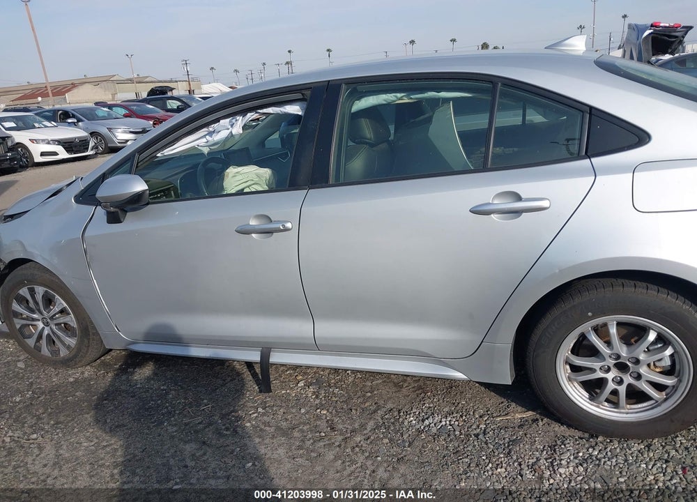 2022 TOYOTA COROLLA VIN: JTDEAMDE9N3012038