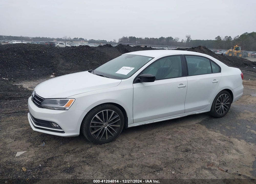 2015 VOLKSWAGEN JETTA 1.8T SPORT VIN: 3VWD17AJ1FM216019