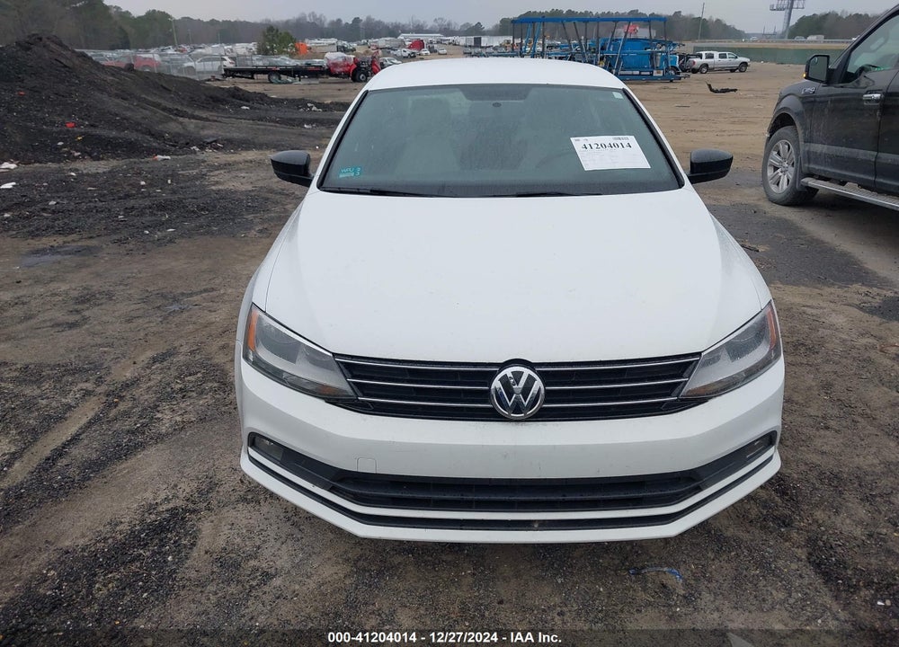 2015 VOLKSWAGEN JETTA 1.8T SPORT VIN: 3VWD17AJ1FM216019