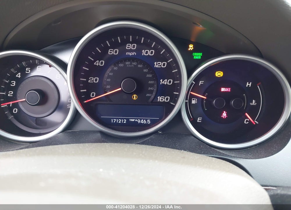 2011 ACURA RL 3.7 VIN: JH4KB2F6XBC000212