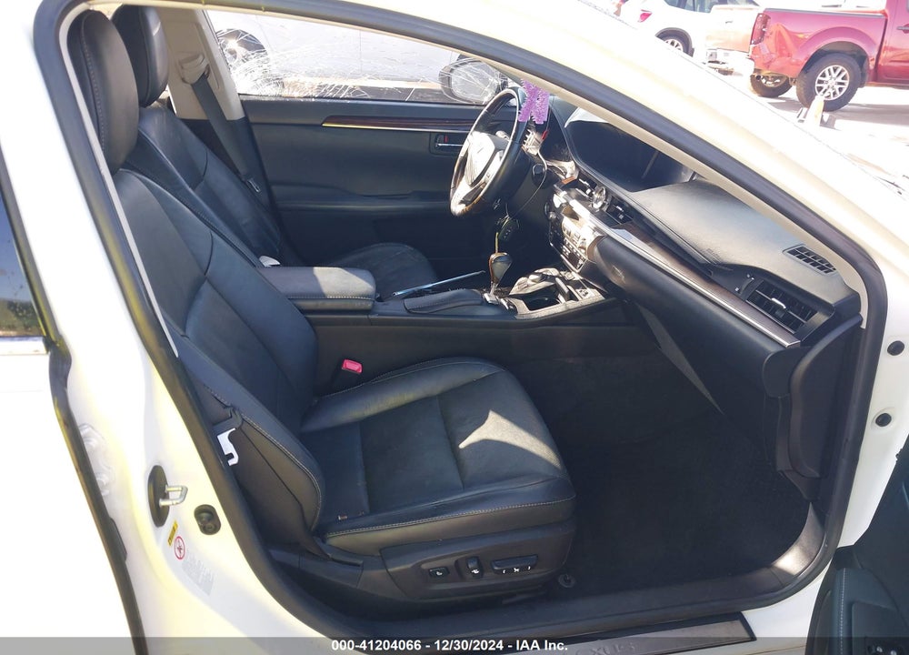2014 LEXUS ES VIN: JTHBK1GG4E2085513