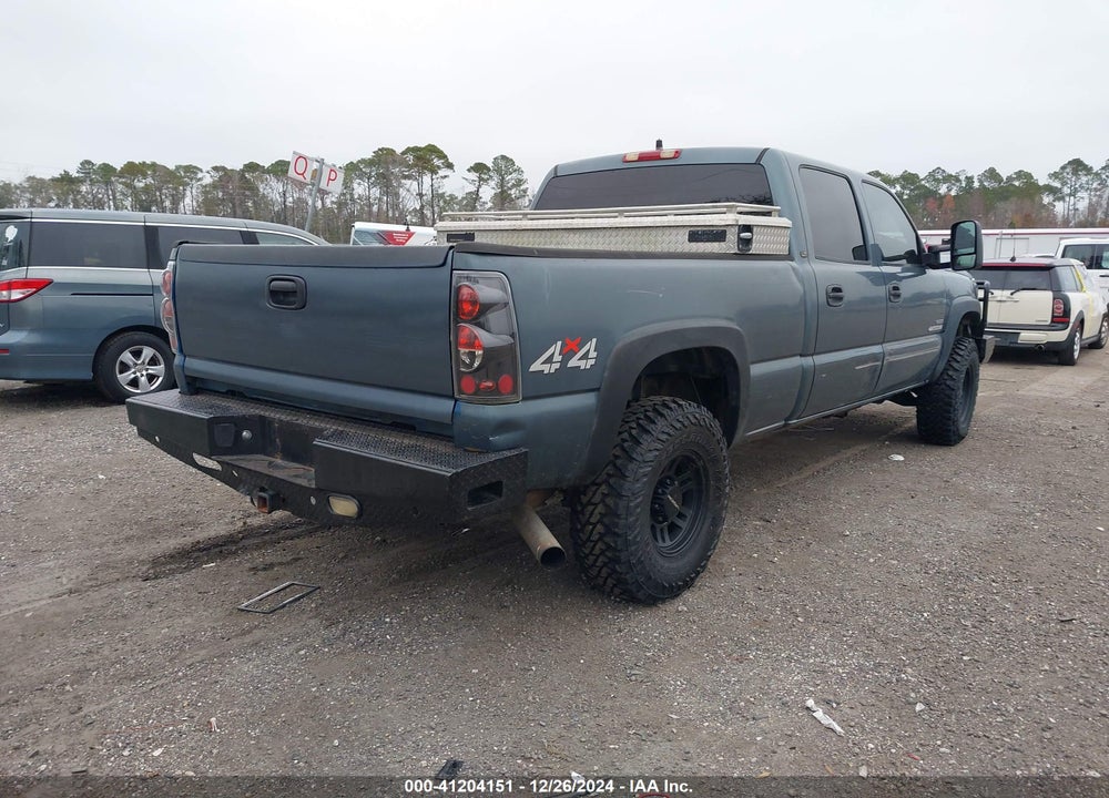 2007 CHEVROLET SILVERADO 2500HD CLASSIC LT3 VIN: 1GCHK23D87F152140