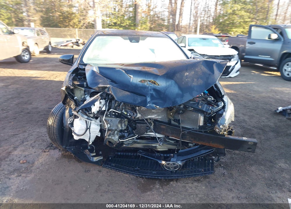 2018 TOYOTA COROLLA LE VIN: 2T1BURHE7JC063881
