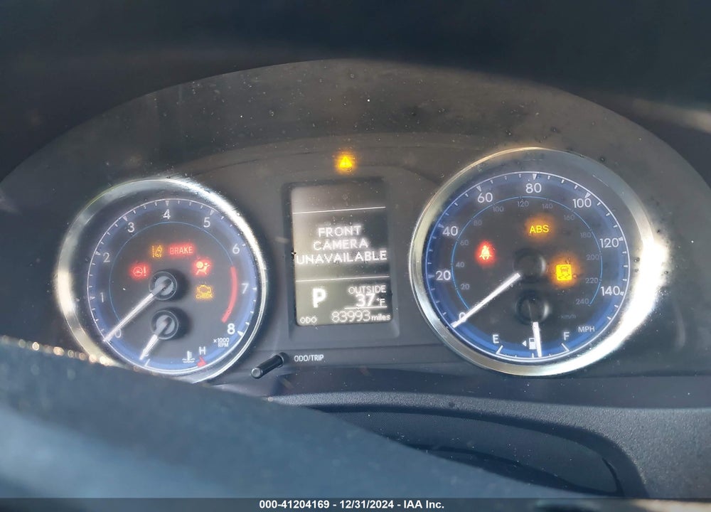 2018 TOYOTA COROLLA LE VIN: 2T1BURHE7JC063881