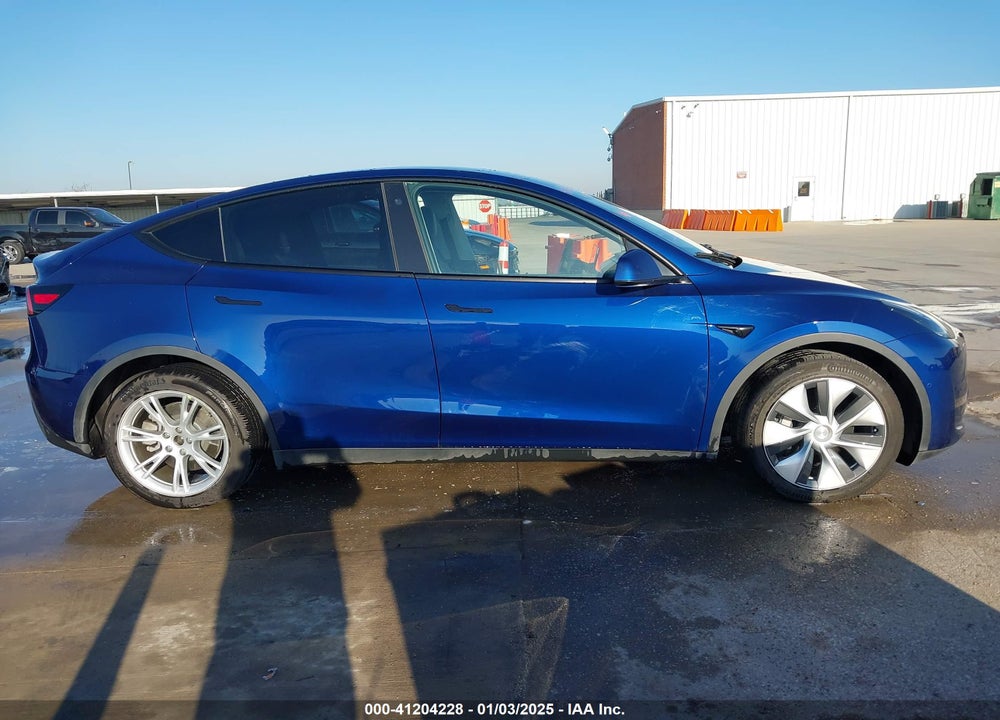 2021 TESLA MODEL Y LONG RANGE DUAL MOTOR ALL-WHEEL DRIVE VIN: 5YJYGDEE3MF105360