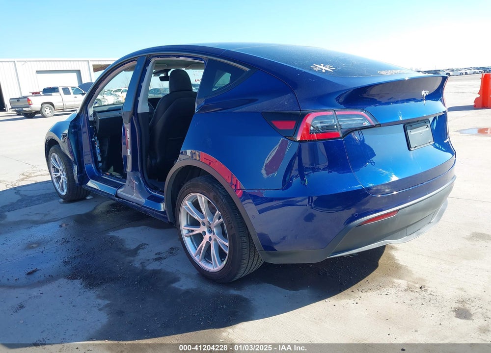 2021 TESLA MODEL Y LONG RANGE DUAL MOTOR ALL-WHEEL DRIVE VIN: 5YJYGDEE3MF105360