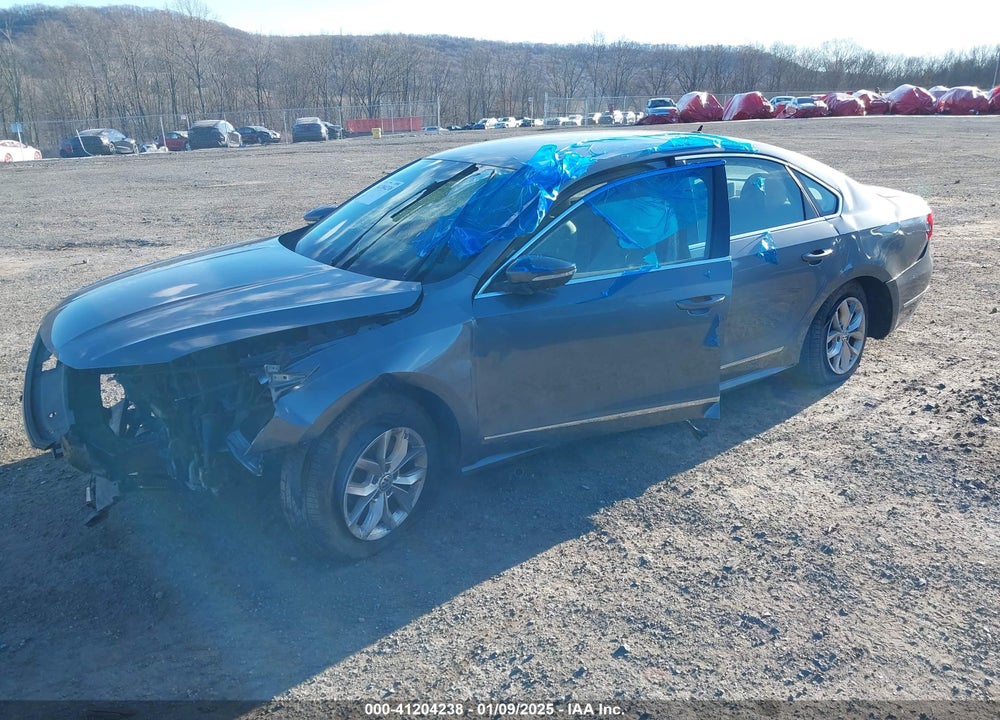 2017 VOLKSWAGEN PASSAT VIN: 1VWAT7A30HC020950