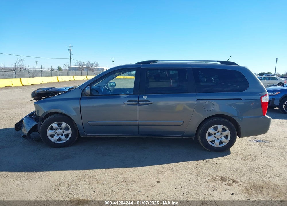 2009 KIA SEDONA LX VIN: KNDMB233696282300