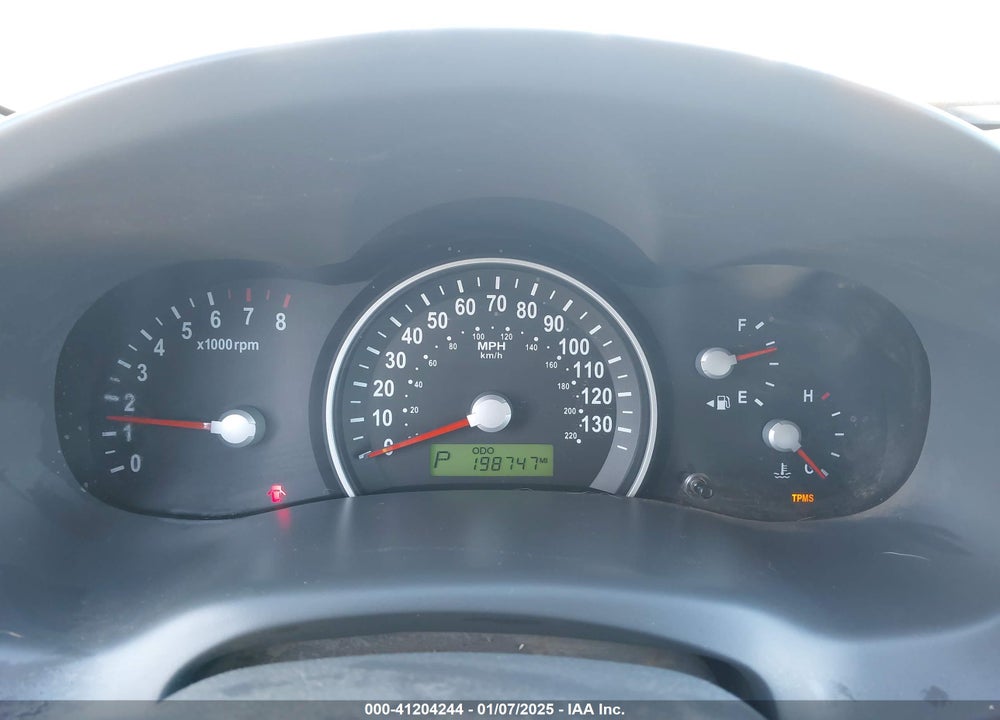 2009 KIA SEDONA LX VIN: KNDMB233696282300