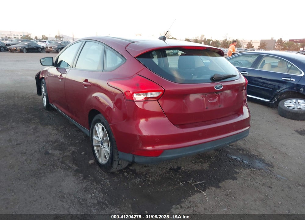 2015 FORD FOCUS SE VIN: 1FADP3K20FL220393