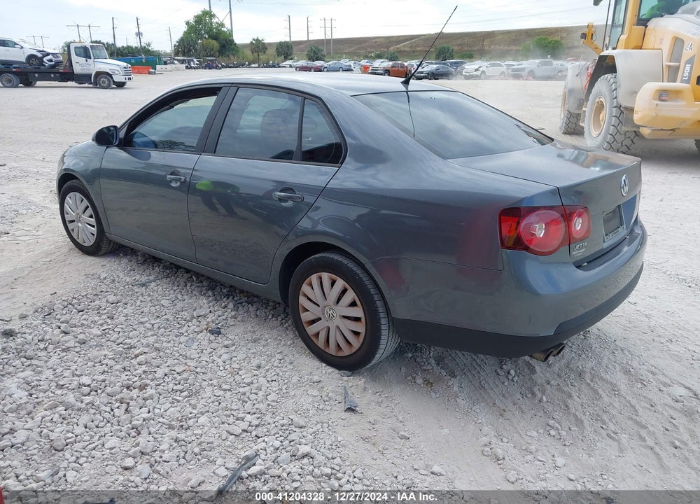 2010 VOLKSWAGEN JETTA S VIN: 3VWJZ7AJ7AM042932