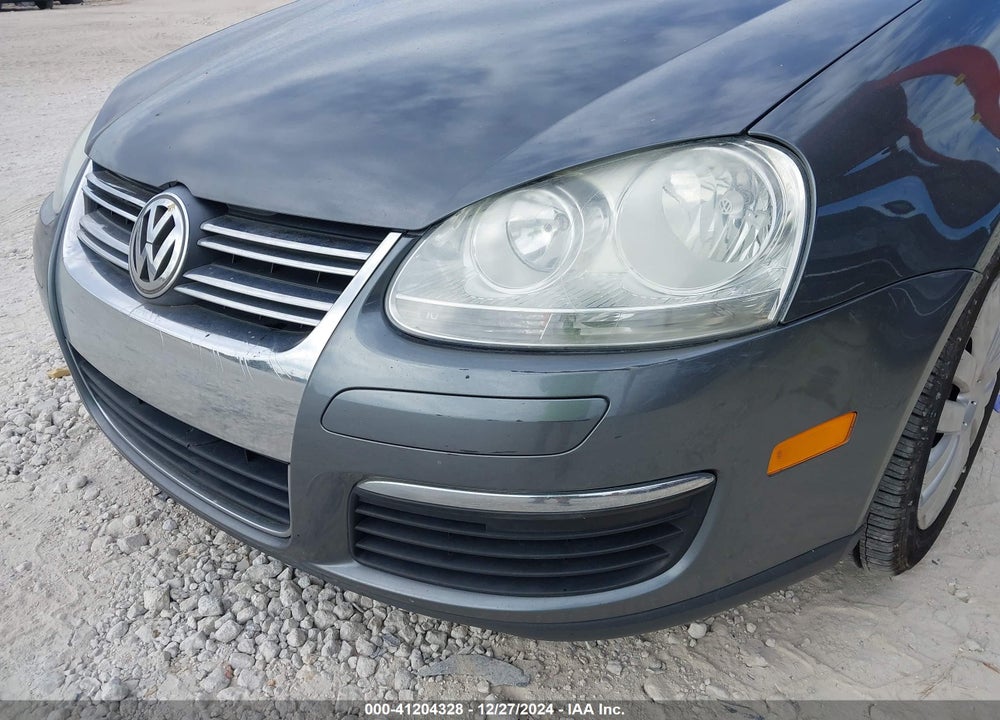 2010 VOLKSWAGEN JETTA S VIN: 3VWJZ7AJ7AM042932