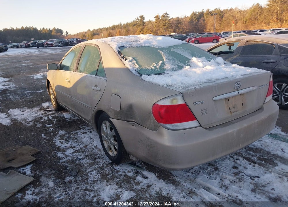 2005 TOYOTA CAMRY XLE VIN: 4T1BE30K95U392338