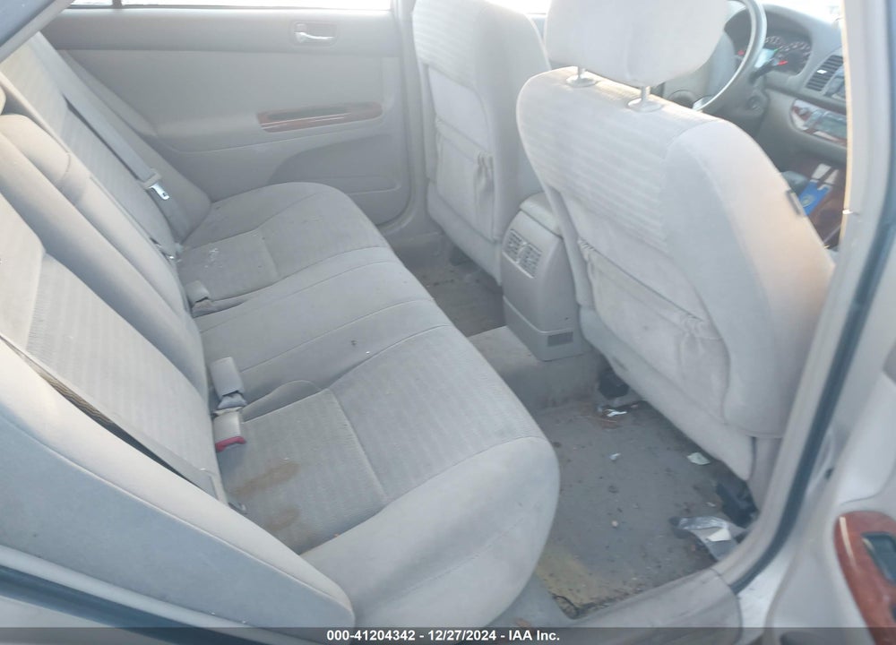 2005 TOYOTA CAMRY XLE VIN: 4T1BE30K95U392338
