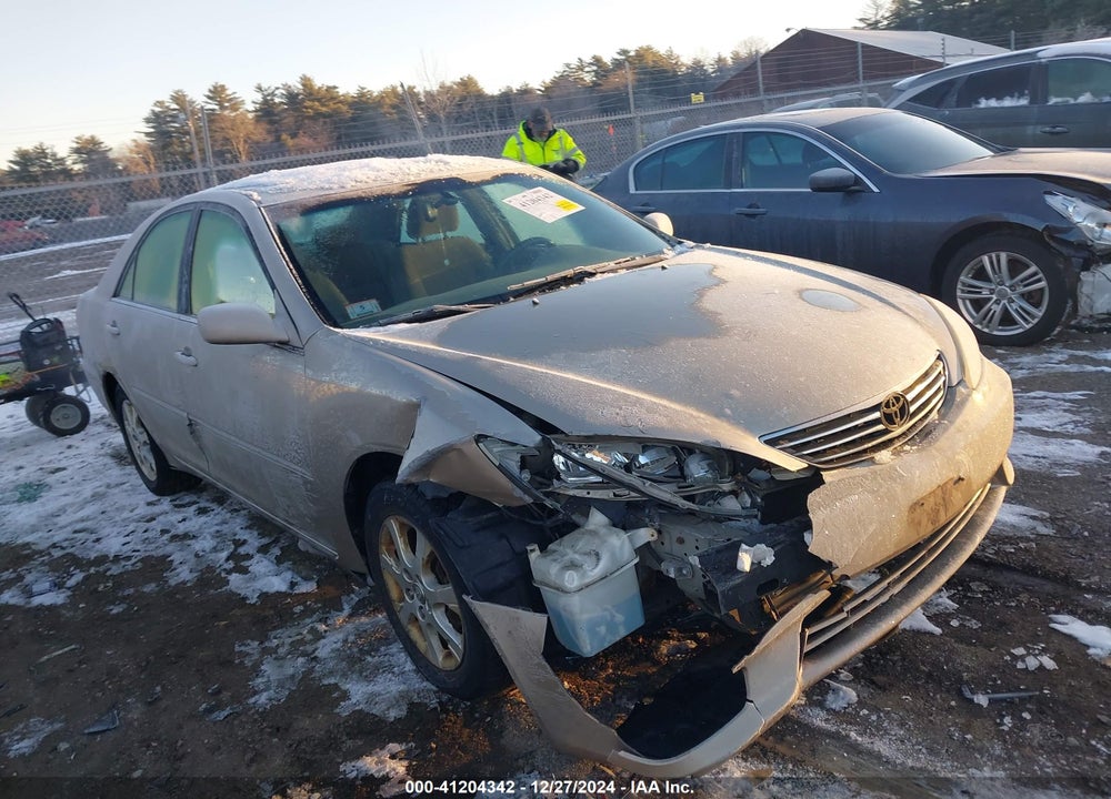 2005 TOYOTA CAMRY XLE VIN: 4T1BE30K95U392338