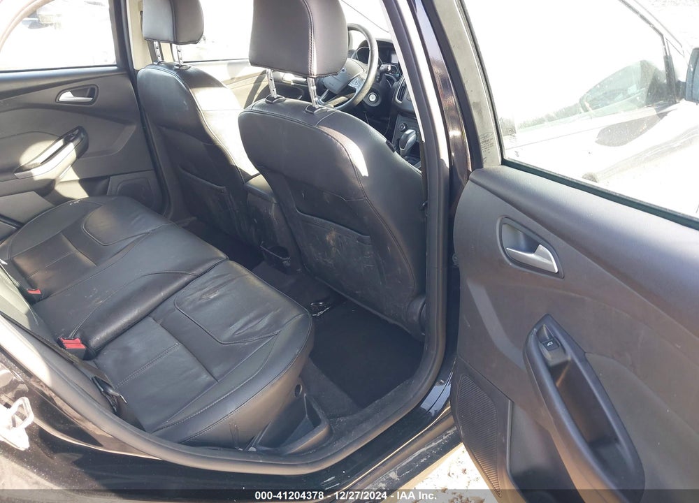 2015 FORD FOCUS VIN: 1FADP3K21FL319529