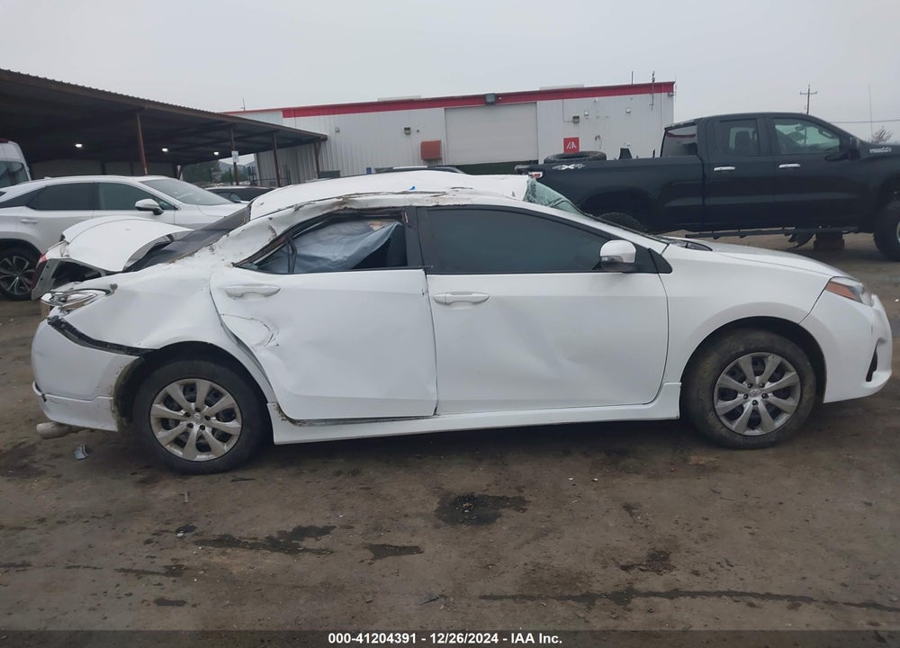 2015 TOYOTA COROLLA VIN: 5YFBURHE1FP218206