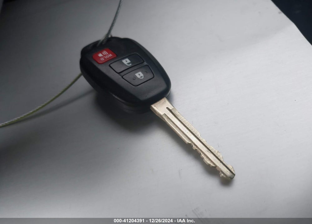 2015 TOYOTA COROLLA VIN: 5YFBURHE1FP218206