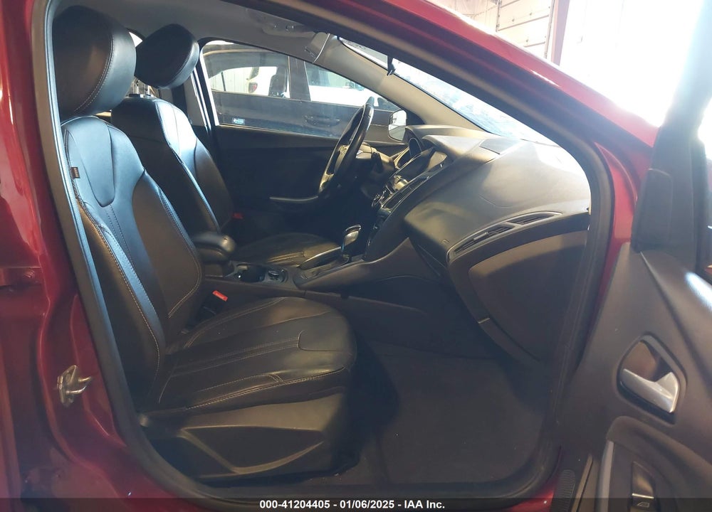 2013 FORD FOCUS VIN: 1FADP3N25DL208376
