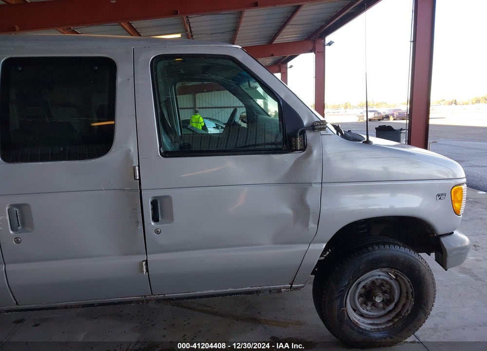 2002 FORD E-350 SUPER DUTY XL/XLT VIN: 1FBSS31L22HA40960